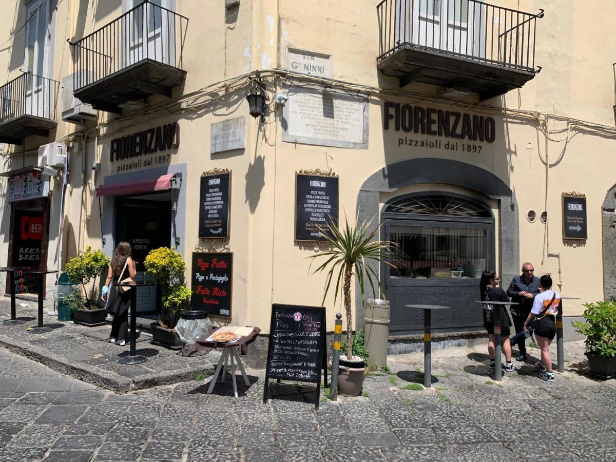 Вілла Centro Storico Napoli La Casa Di Ciro Екстер'єр фото