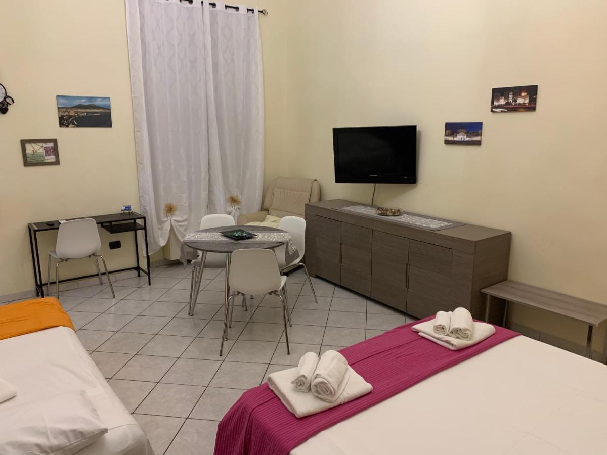 Вілла Centro Storico Napoli La Casa Di Ciro Екстер'єр фото